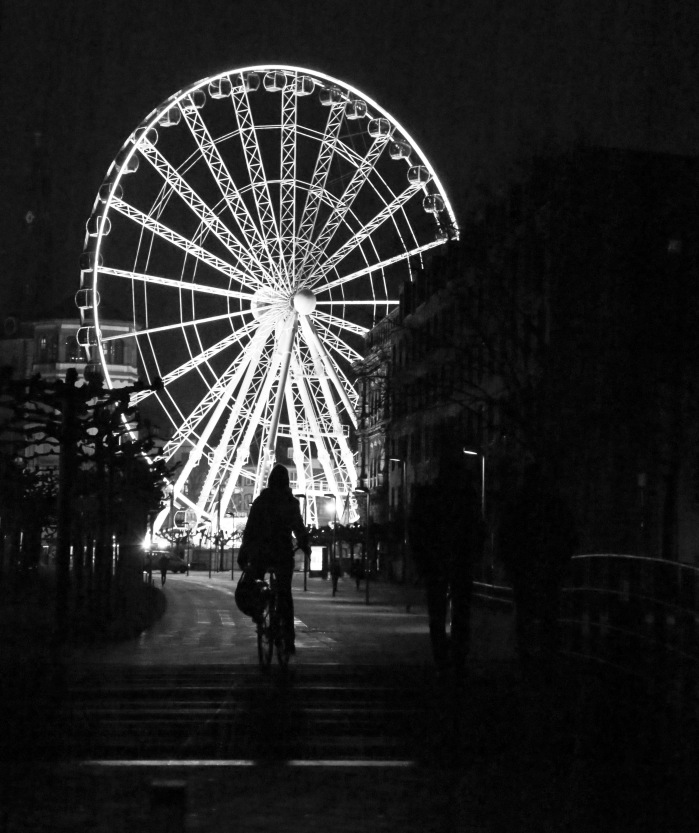 "Wheel of Vision" - Burgplatz, Düsseldorf